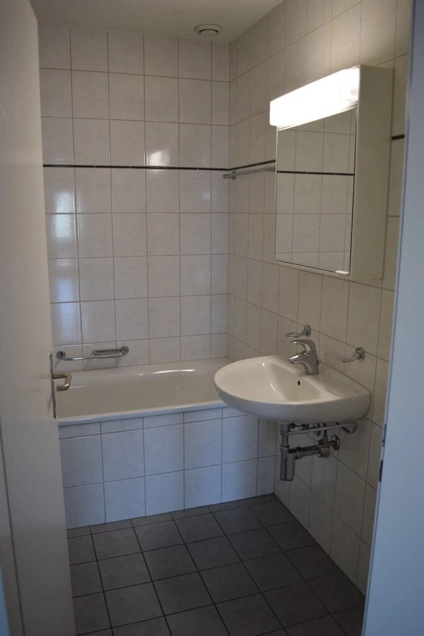 Visit - Move In - Feel Good - Photo 5 of 8