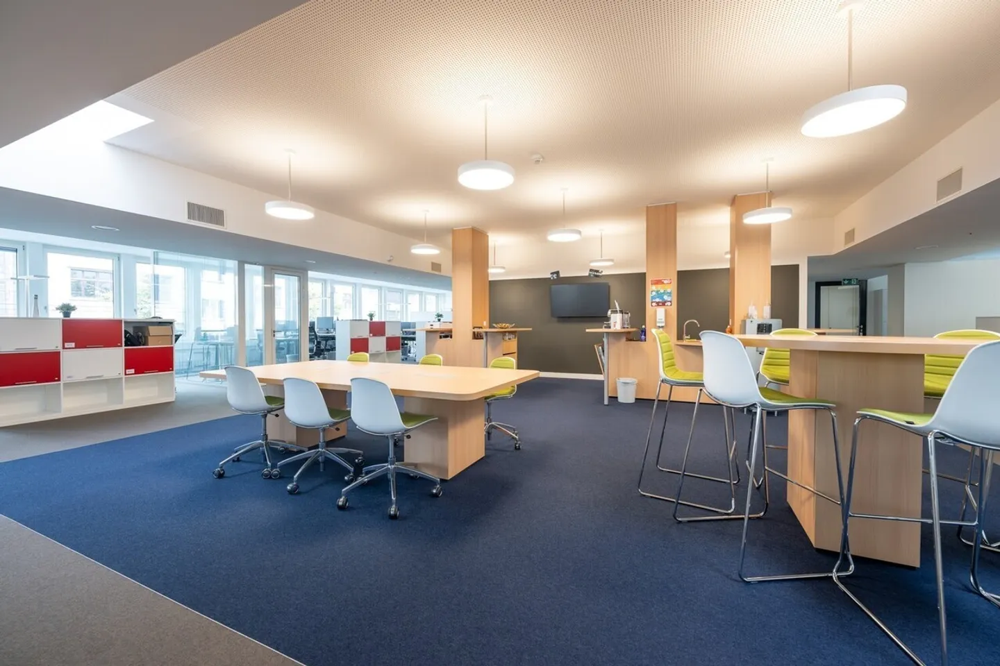 Top ausgebaute Bürofläche direkt am Bahnhof - Foto 3 von 8