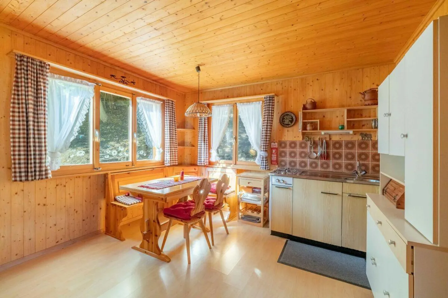 Hutte de montagne idyllique à vendre - Photo 2 sur 14