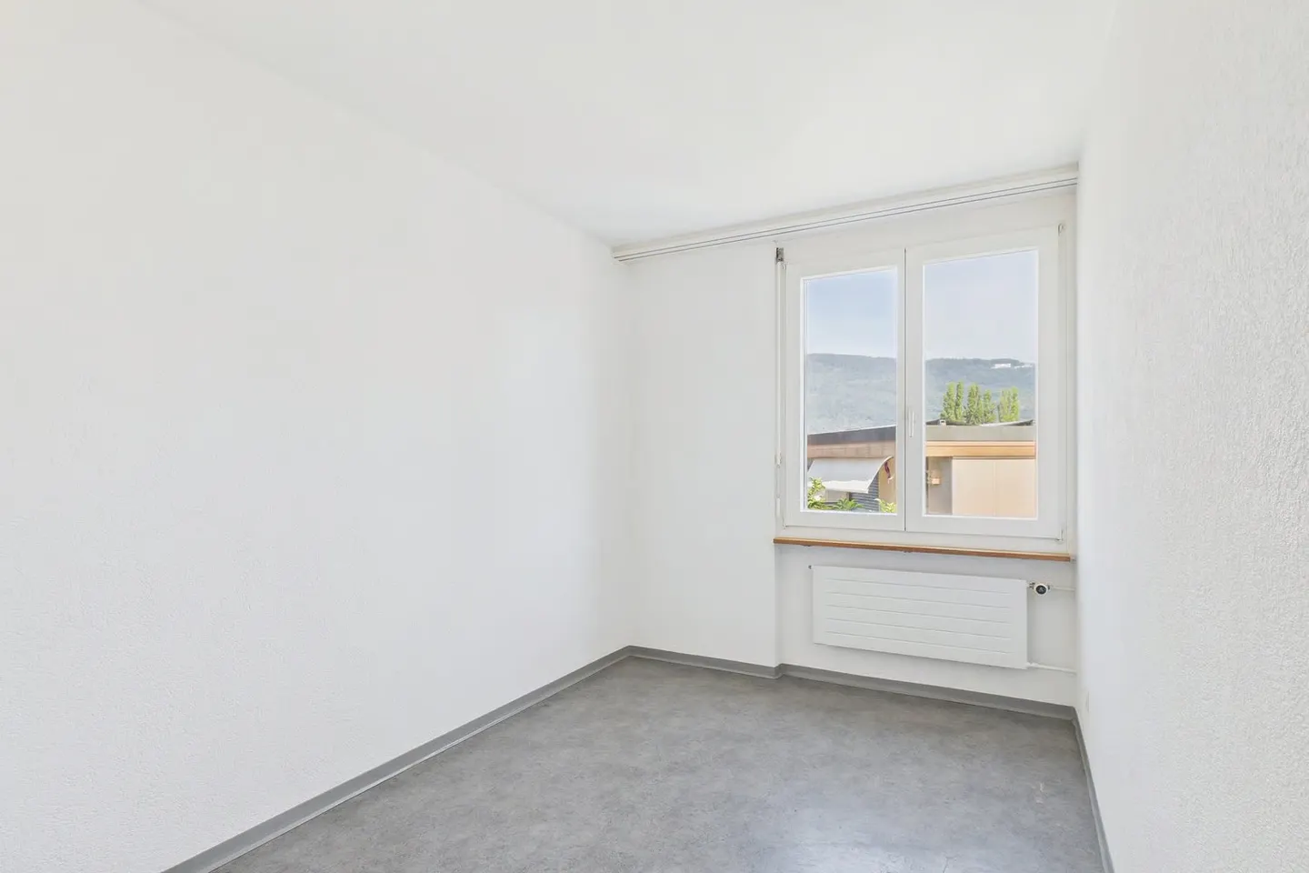 Wohnen in der Nähe des Bielersees – 5-Zimmer-Reihenhaus mit Potenzial - Photo 5 sur 12