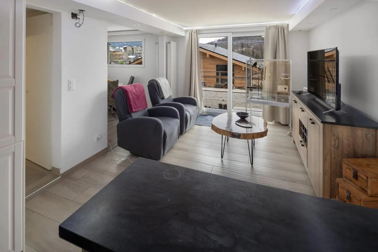 Chalet nahe Crans-Montana - Foto 2 von 13