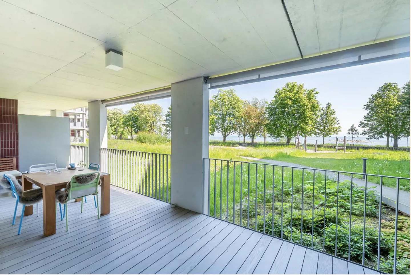 Appartement moderne de 2,5 pièces directement au bord du lac de Constance - Photo 3 sur 4