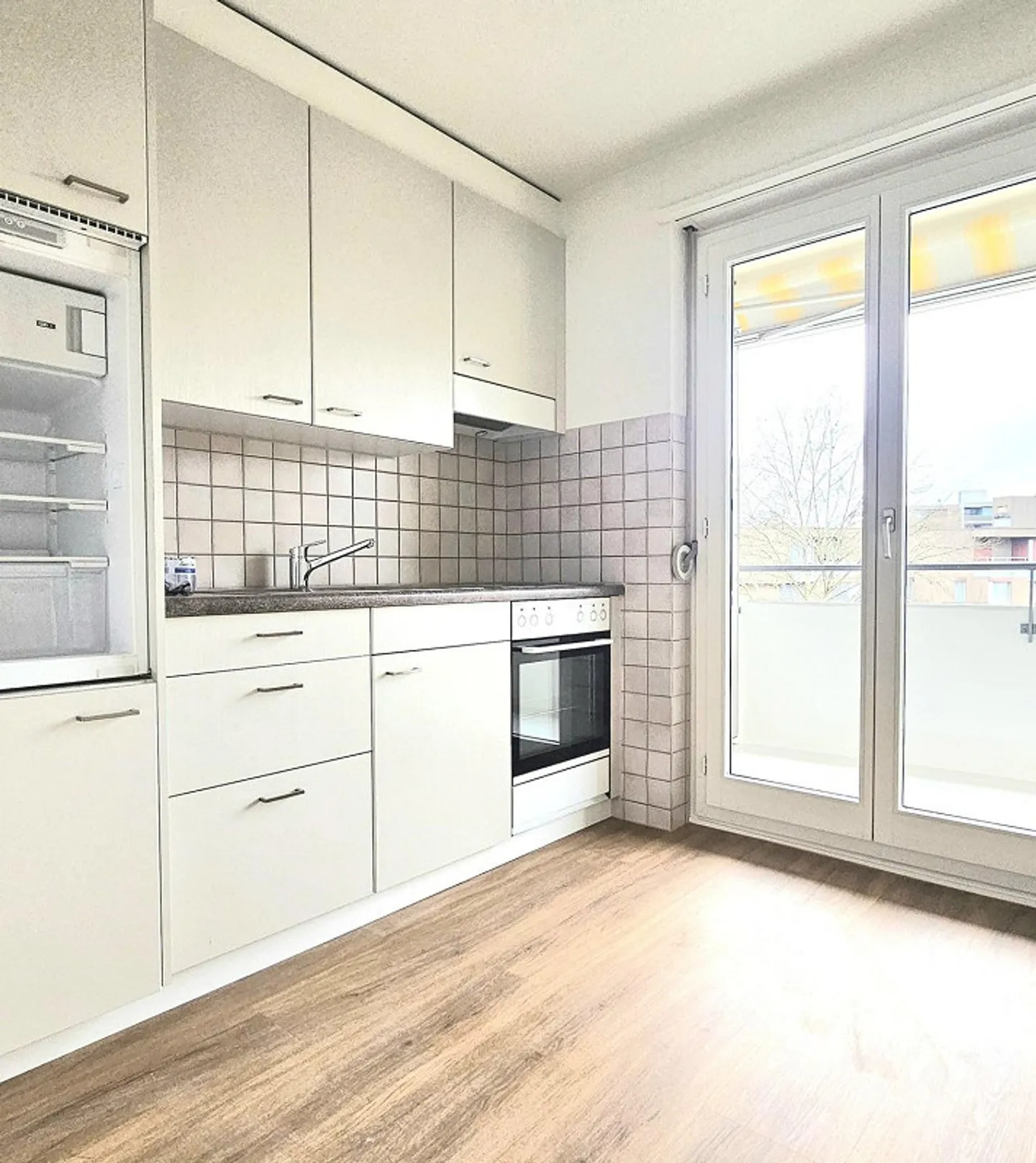 Appartement ensoleillé avec réduit - Photo 11 sur 13