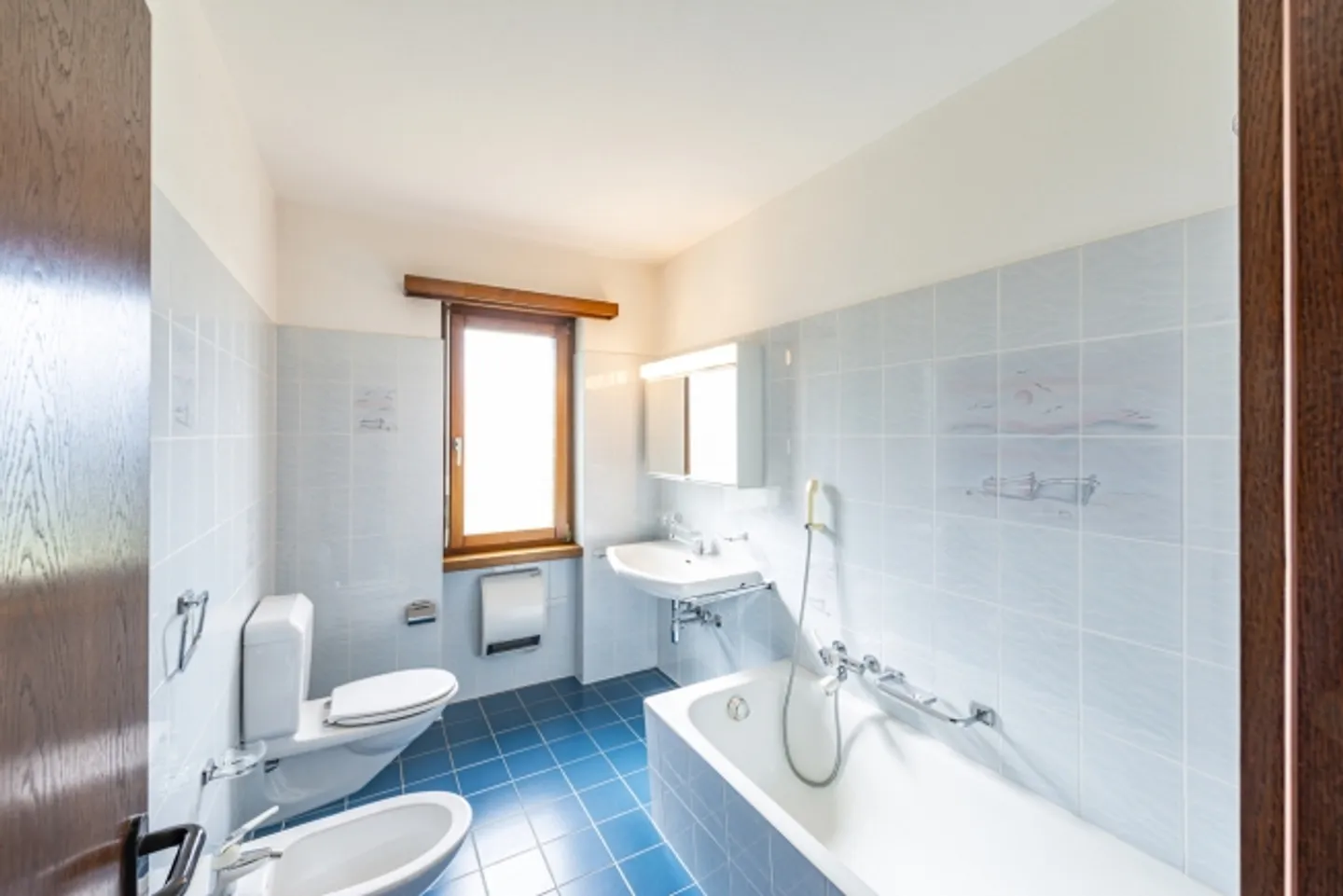 Semi-Detached House with Large Building Plot - Photo 16 of 19