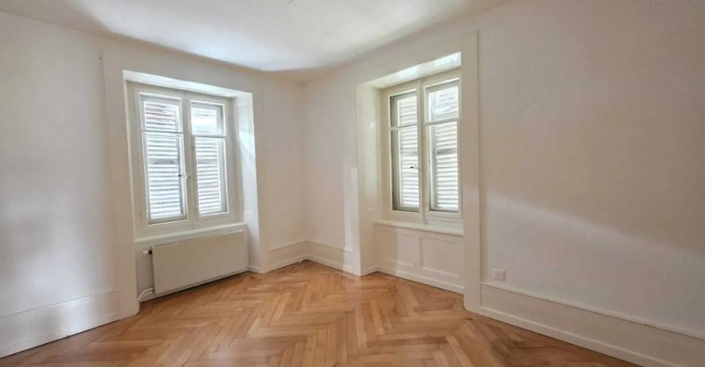 3-Zimmer-Wohnung mit Balkon in der Nähe von Annehmlichkeiten - Foto 2 von 6