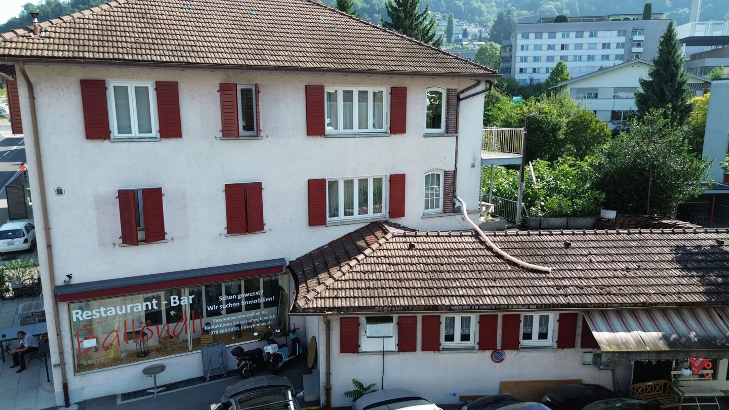 Ristorante in posizione privilegiata con fumoir - Foto 2 di 9