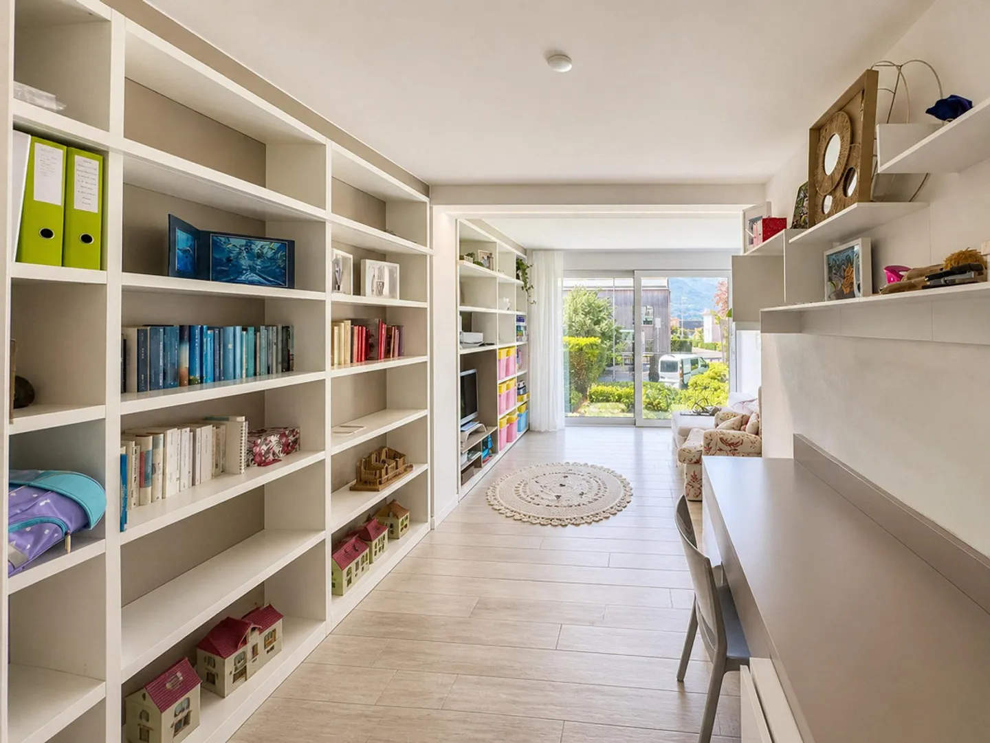 Modernes Apartment mit Pool - Foto 4 von 10
