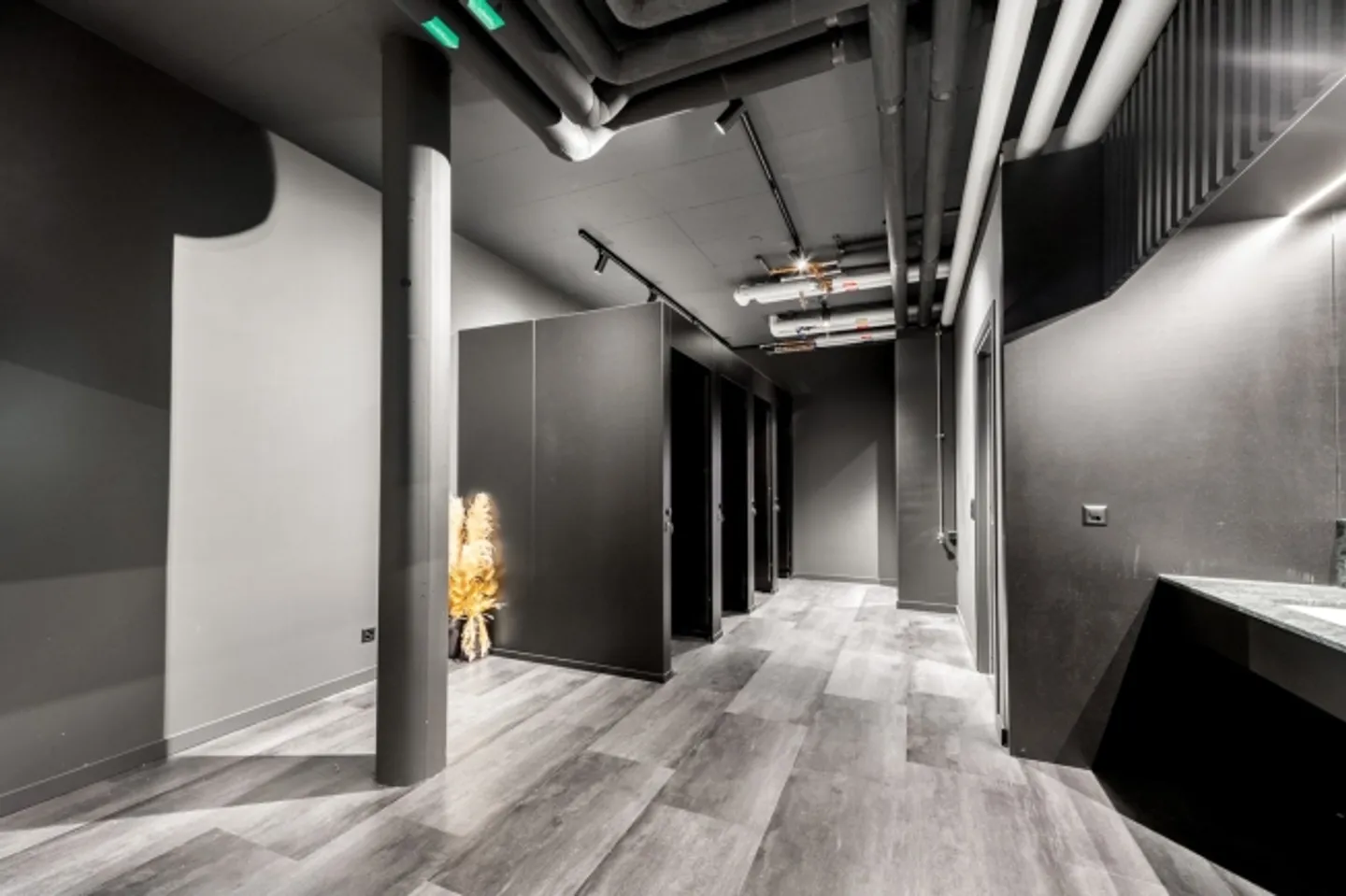 Espace commercial attrayant à louer - Ahornpark Wohlen - Photo 3 sur 12