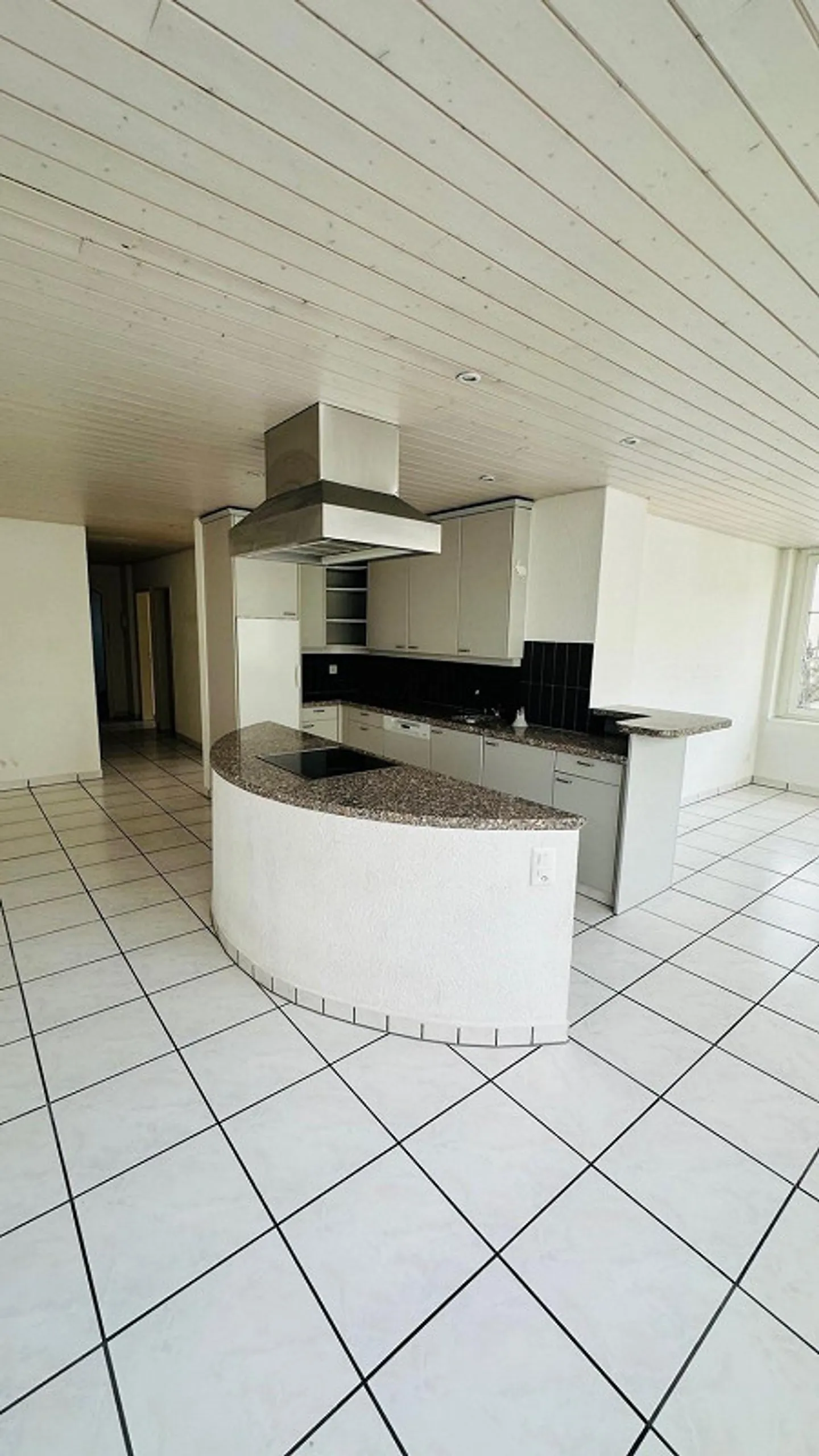 Appartement lumineux de 3,5 pièces au 1er étage dans un emplacement central à Gr... - Photo 6 sur 10