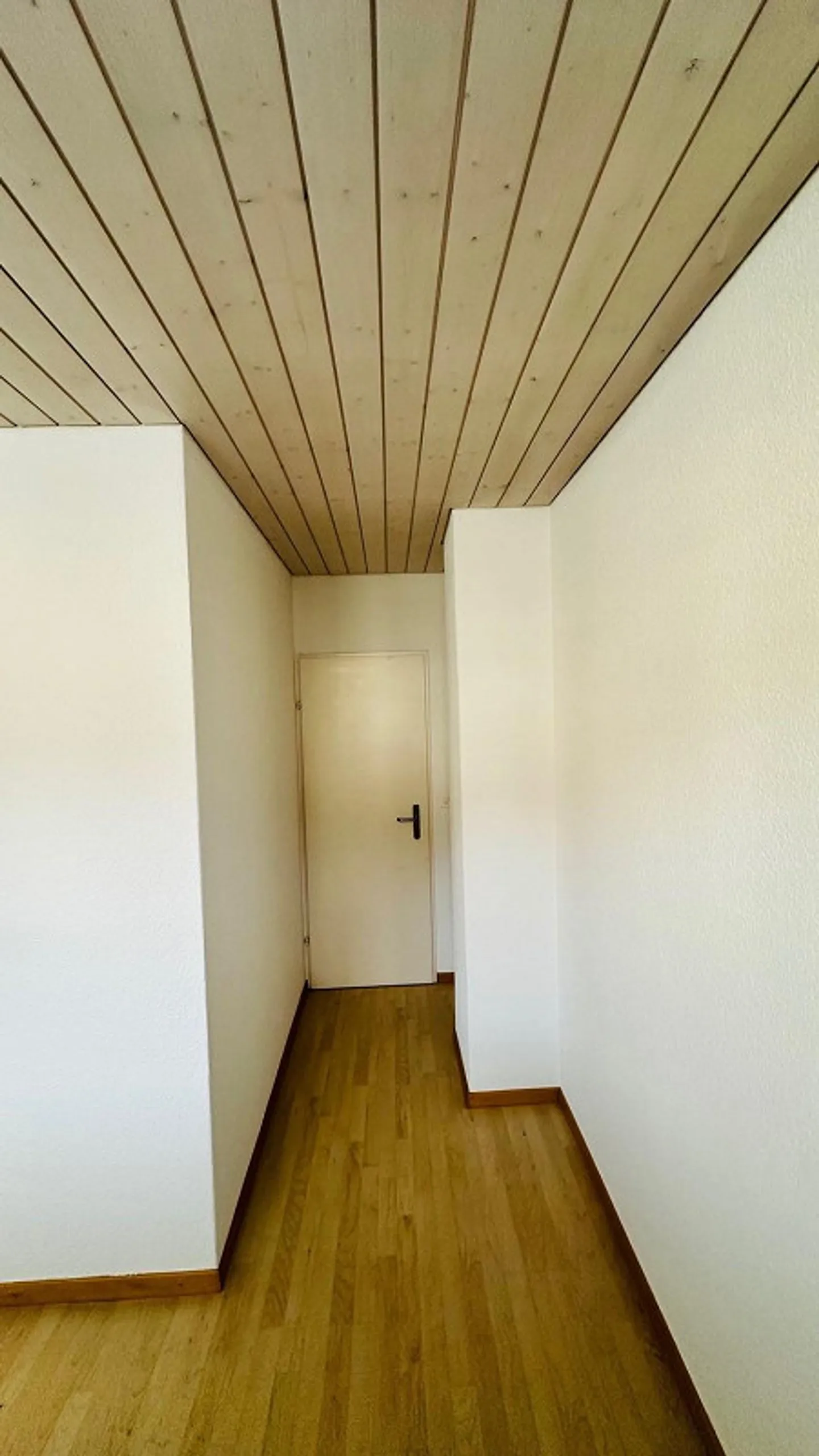 Appartement lumineux de 3,5 pièces au 1er étage dans un emplacement central à Gr... - Photo 9 sur 10