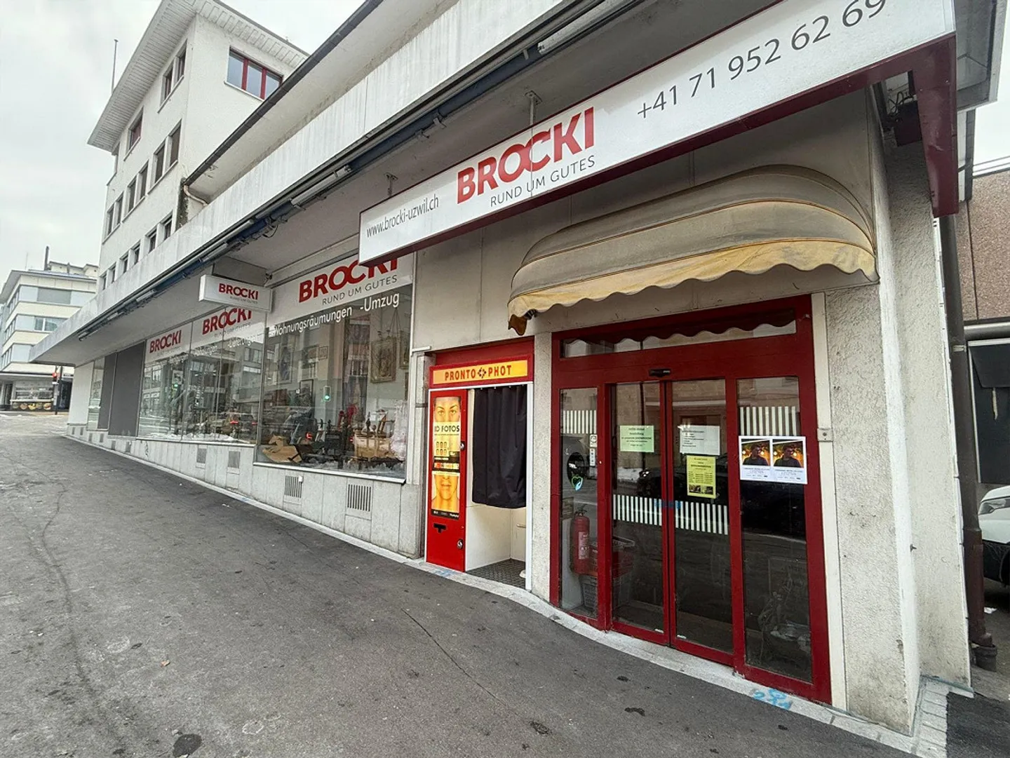 Spazio commerciale temporaneo ex Brocki Svizzera orientale - Foto 3 di 4