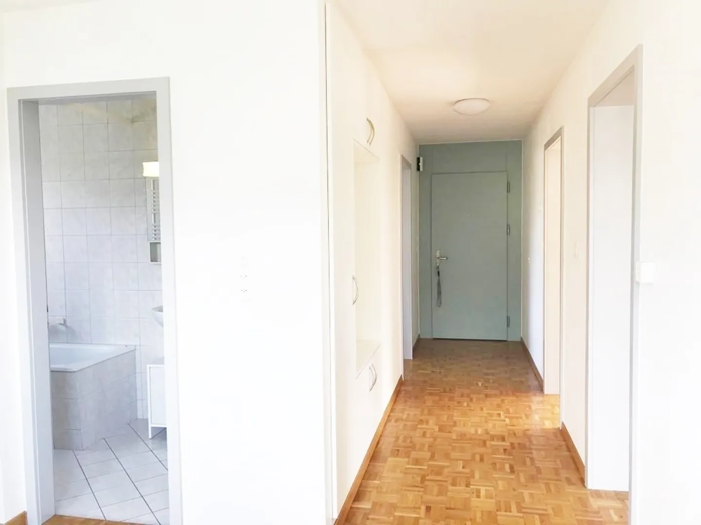 appartement de 3,5 pièces récemment rénové - Photo 1 sur 12