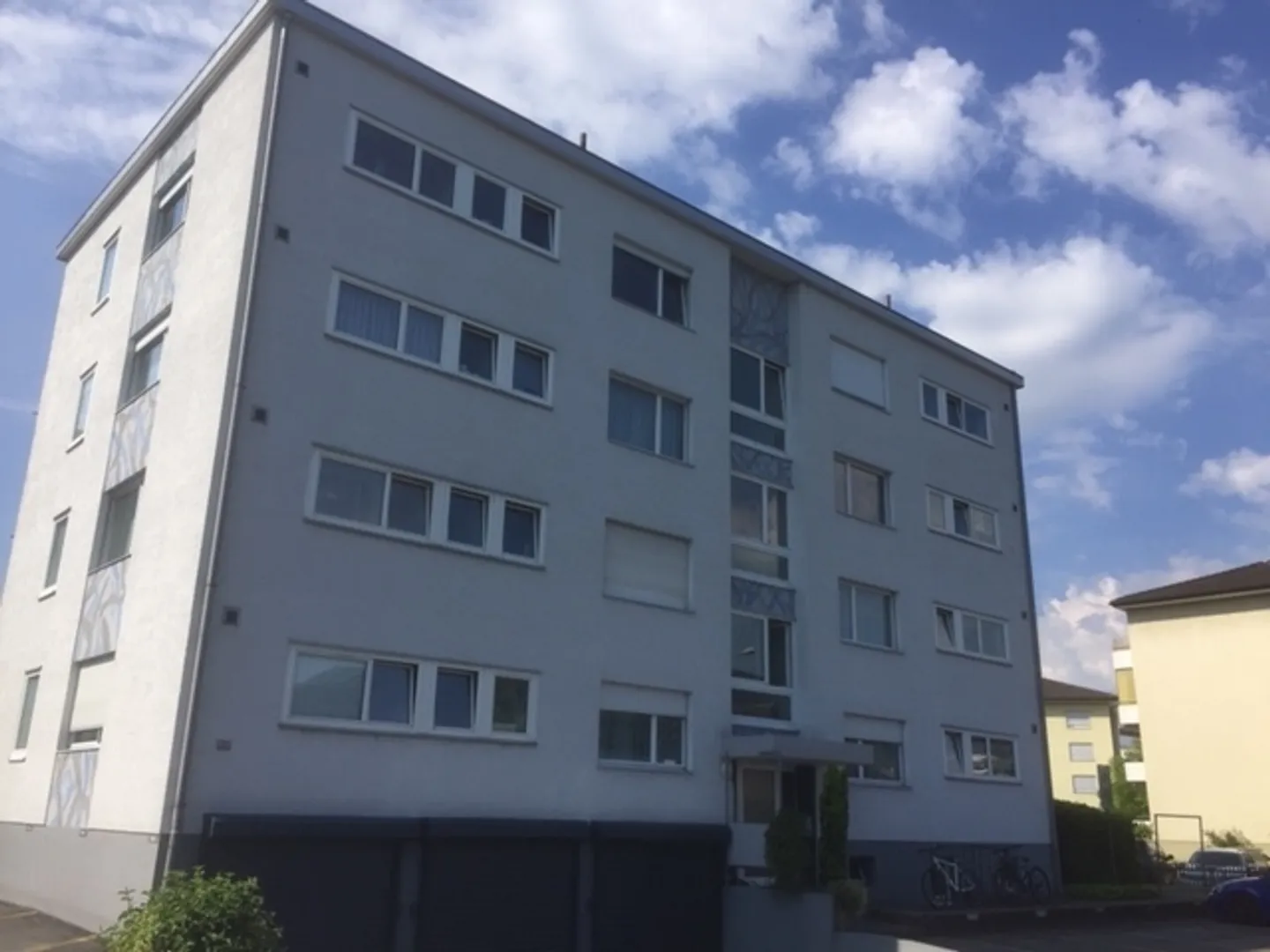 appartement de 3,5 pièces récemment rénové - Photo 10 sur 12