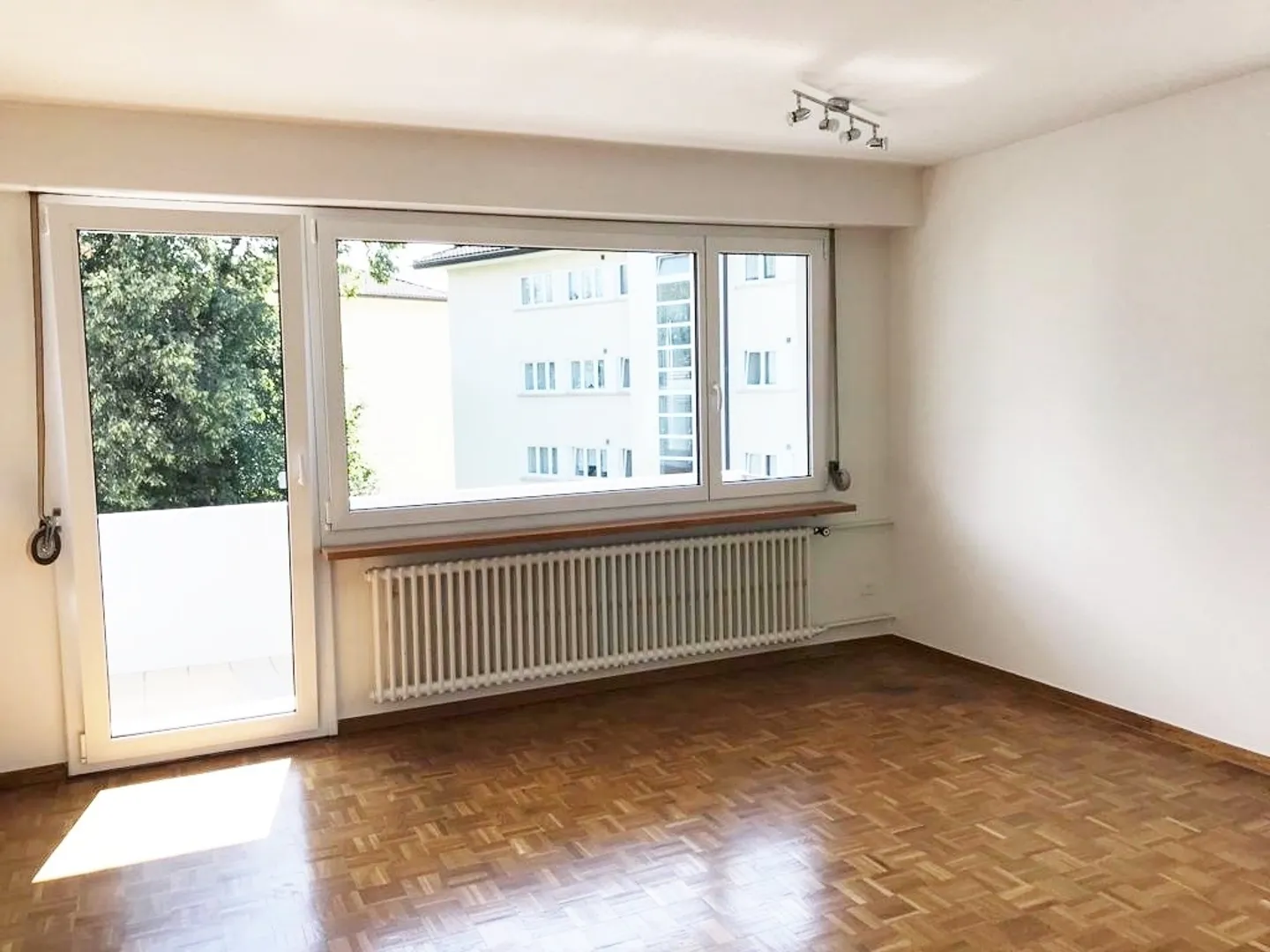 appartement de 3,5 pièces récemment rénové - Photo 5 sur 12