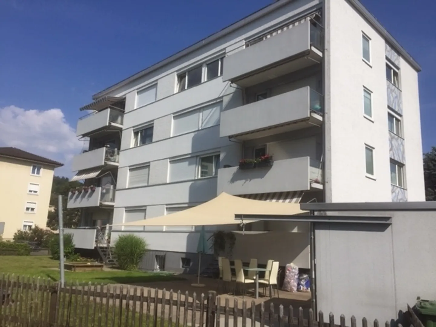 appartement de 3,5 pièces récemment rénové - Photo 9 sur 12