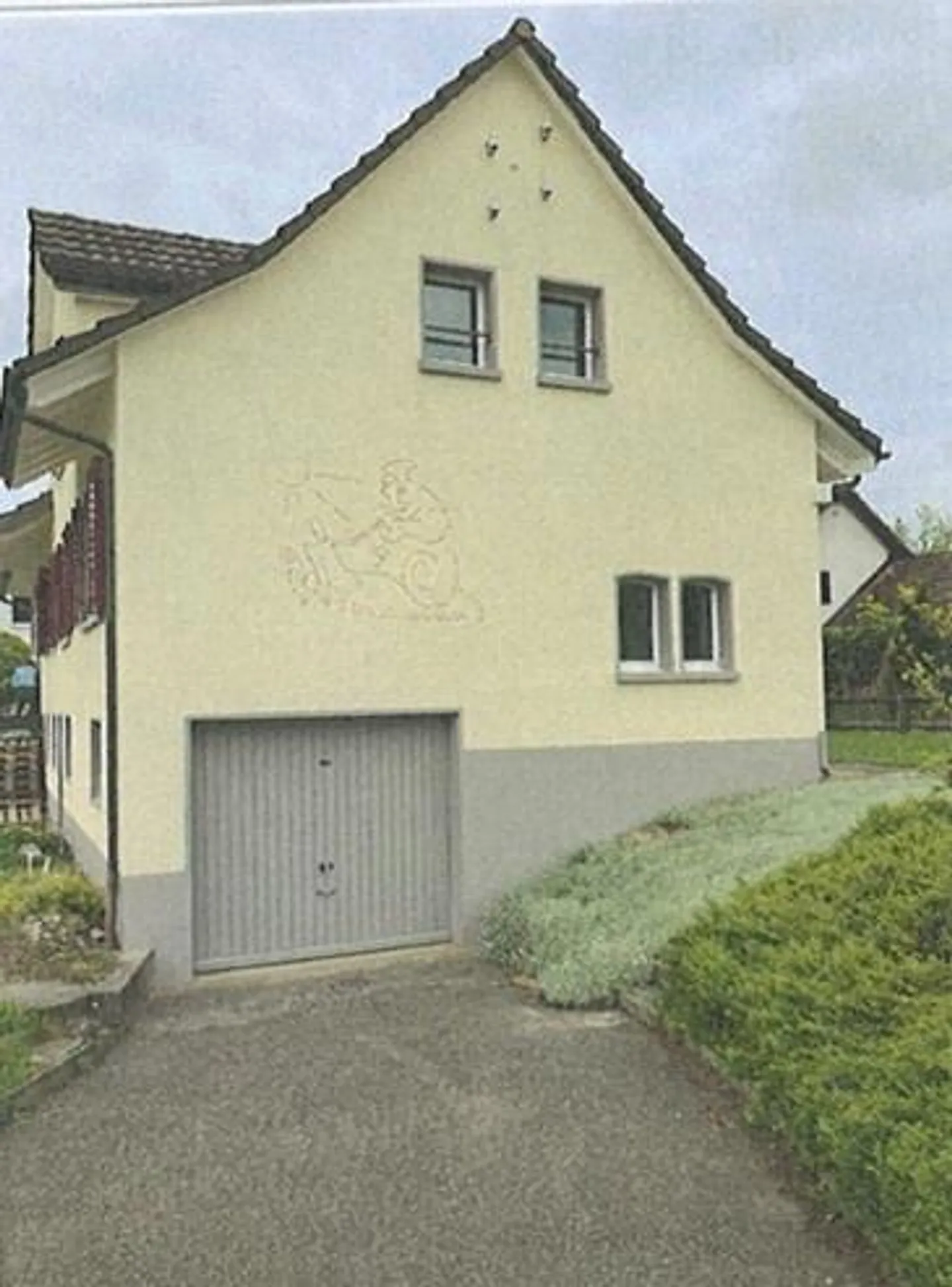 Bright 4.5-room apartment with terrace - Photo 3 of 7