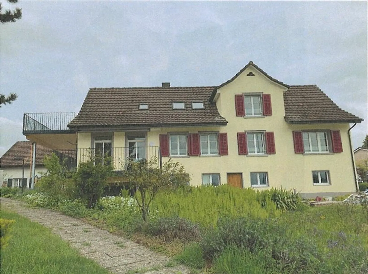 Bright 4.5-room apartment with terrace - Photo 1 of 7