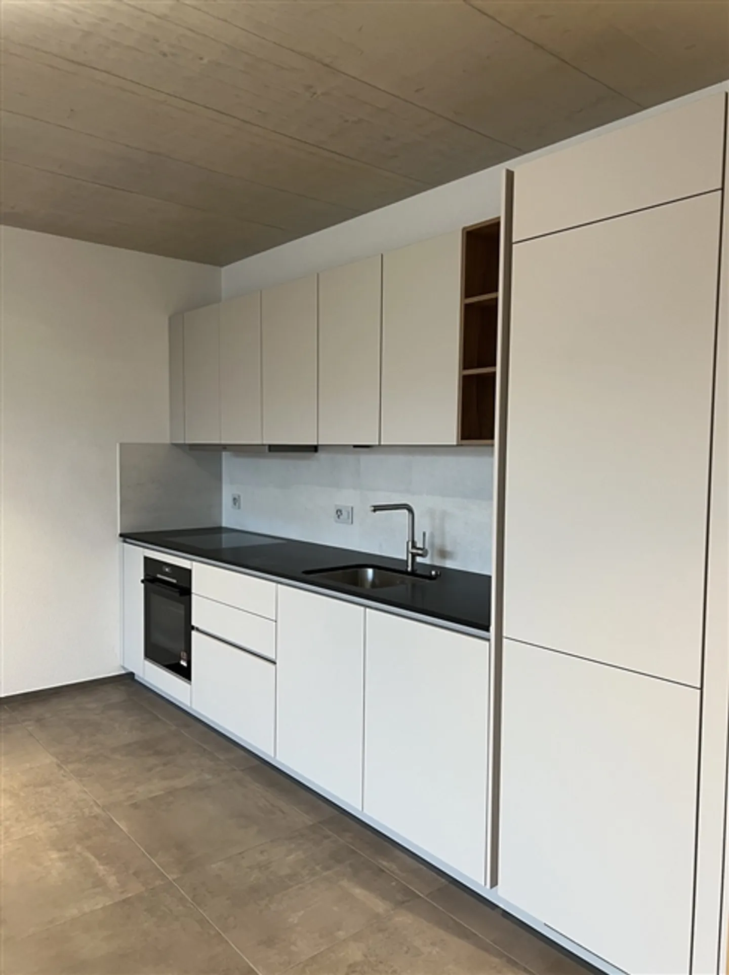 Beautiful 2.5 Room Apartment - Photo 9 of 14