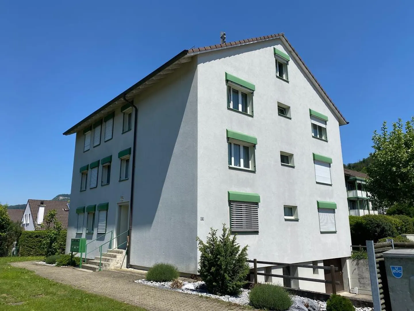 Cozy and Affordable 3-Room Apartment in Zunzgen - Photo 1 of 8