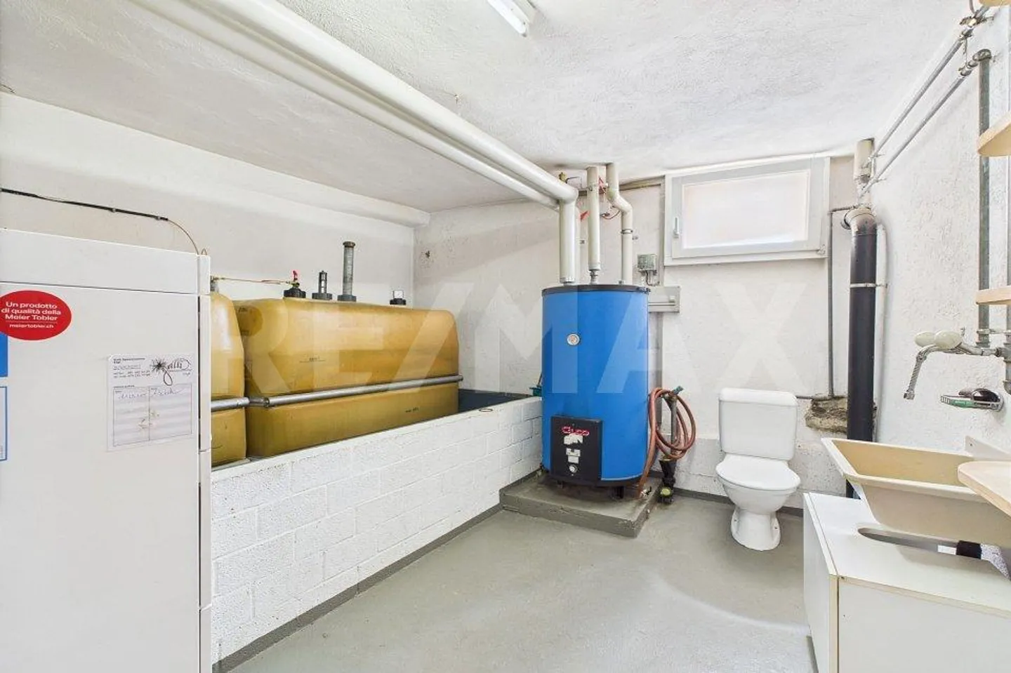 Arogno – Casa bifamiliare nel centro storico del paese con grotta, terrazza e cortile - Foto 9 di 13