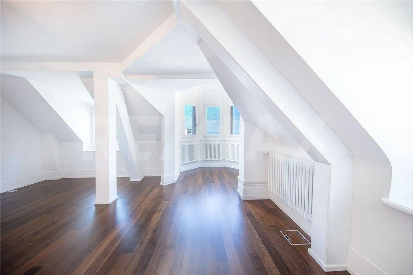 Charming 3.5-Room Attic Apartment (No Subletting Possible) - Photo 5 of 13