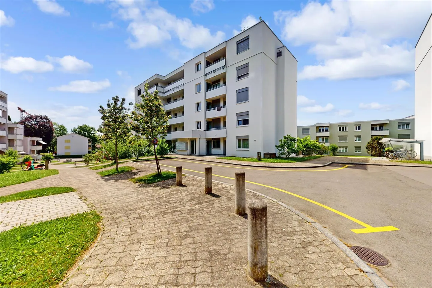 Attractive single apartment in a quiet location - Photo 1 of 5