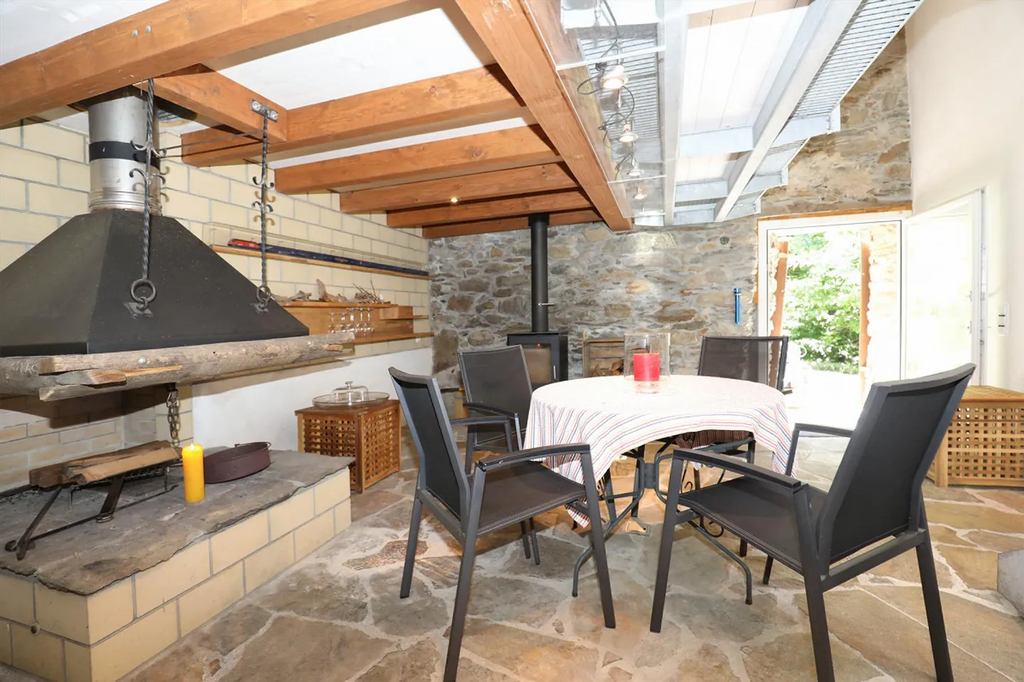 Unique Rustico with beautiful lake view in Vairano Gambarogno - Photo 8 of 22