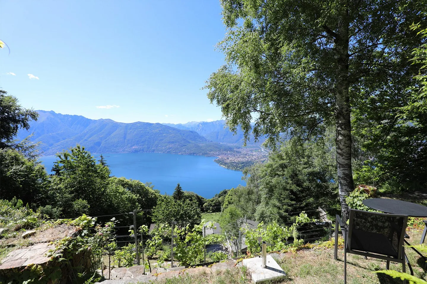 Unique Rustico with beautiful lake view in Vairano Gambarogno - Photo 16 of 22