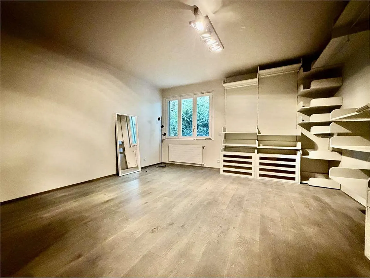 Appartement 3.5 pièces meublé avec vue sur le lac à louer à Porza (Lugano) - Photo 11 sur 13