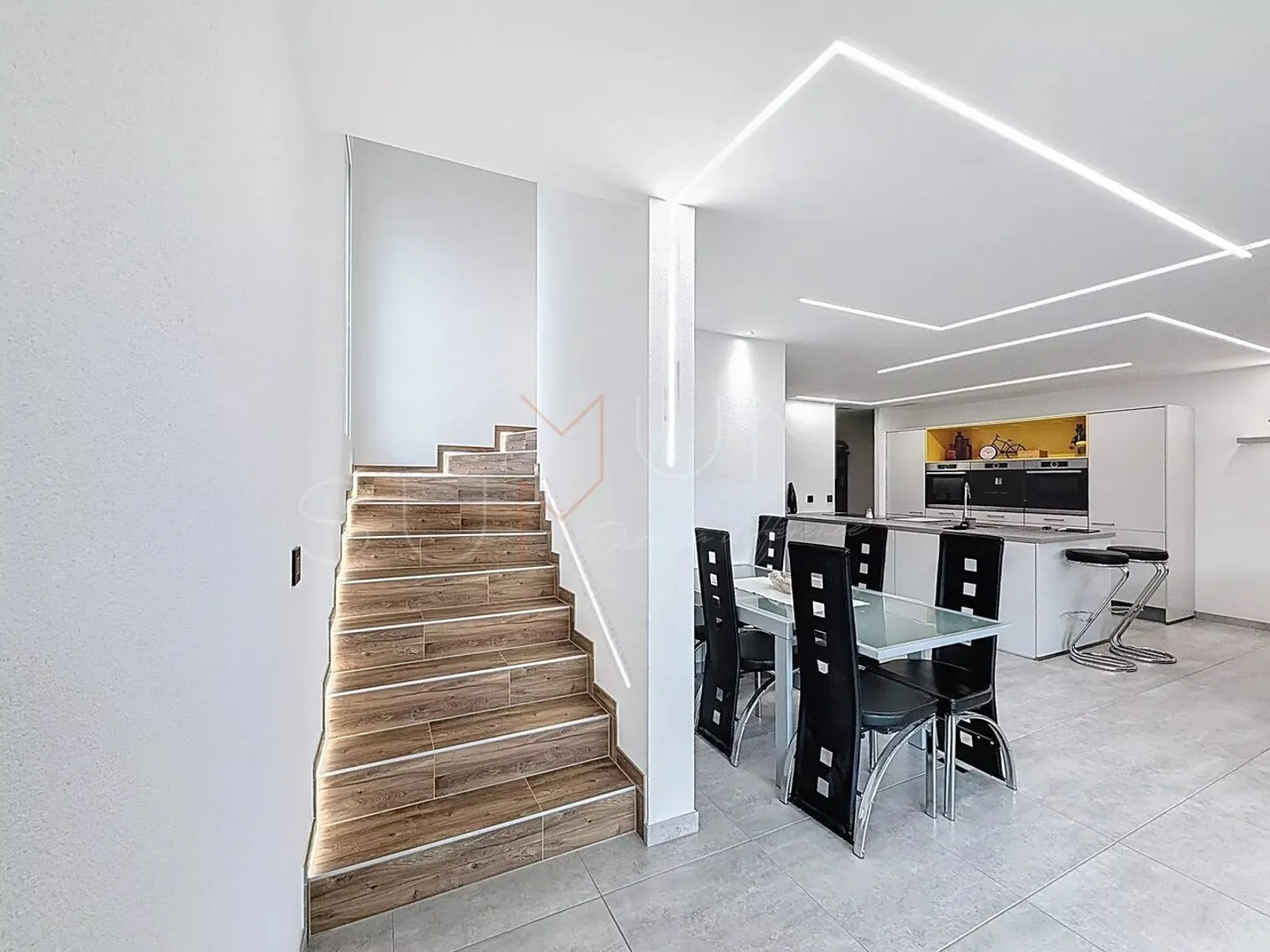 Modernes Reihenhaus mit Smart-Features - Foto 7 von 13