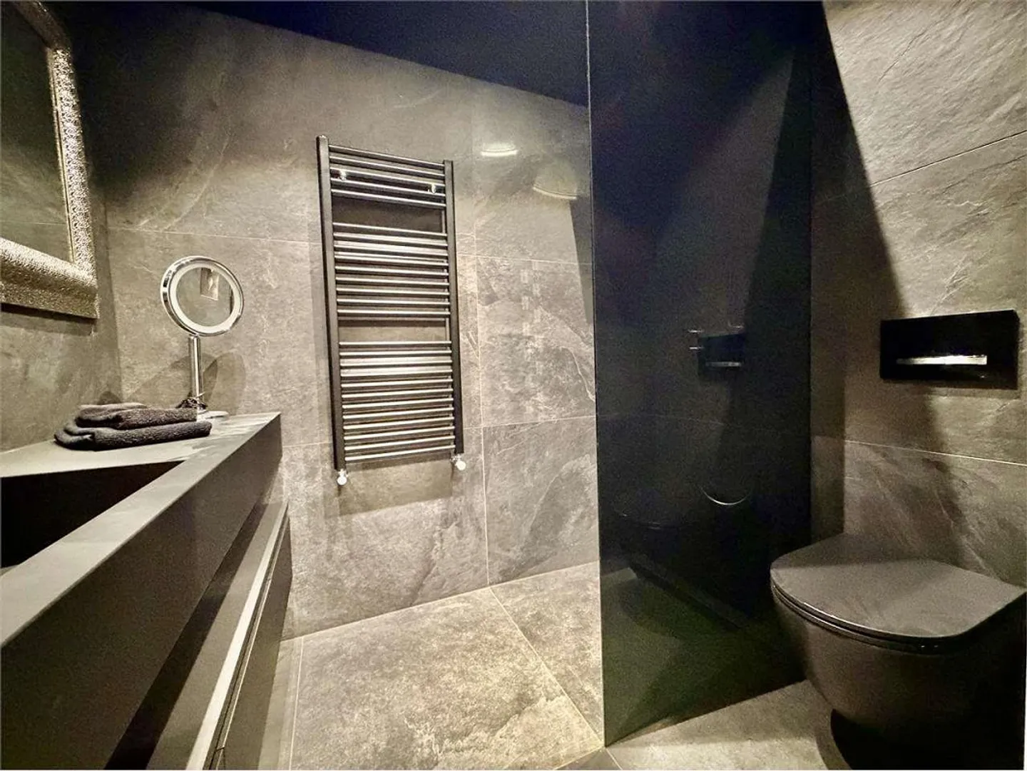 Appartement 3.5 pièces meublé avec vue sur le lac à louer à Porza (Lugano) - Photo 12 sur 13