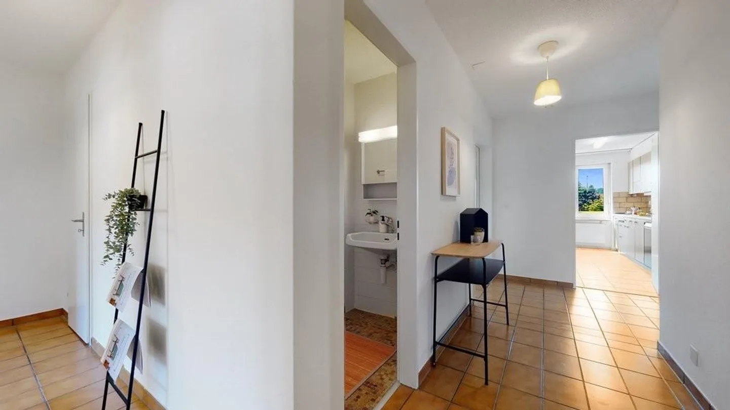 Central, calme, familial - Votre maison à Münchenstein - Photo 3 sur 10