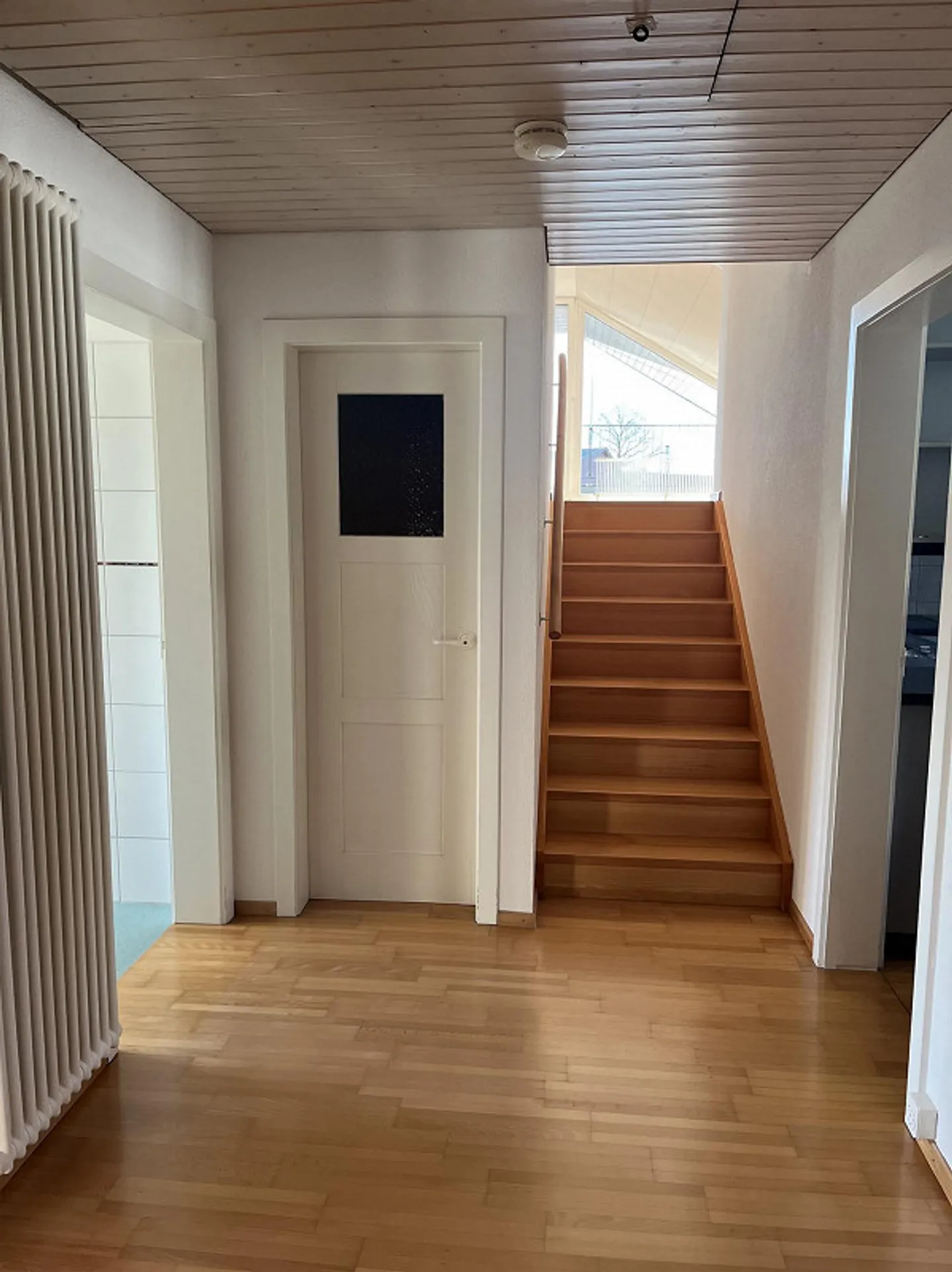 Appartement sous les toits 3 1/2 pièces ensoleillé - Photo 5 sur 20