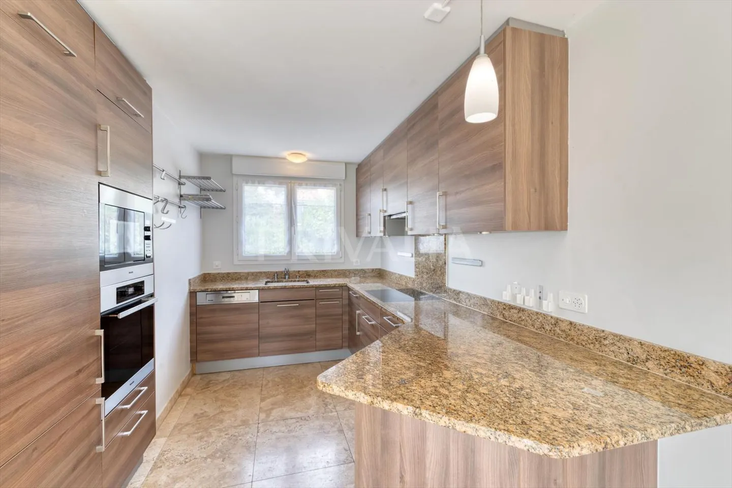 Semi-detached villa with 4 bedrooms and independent studio - Photo 2 of 9