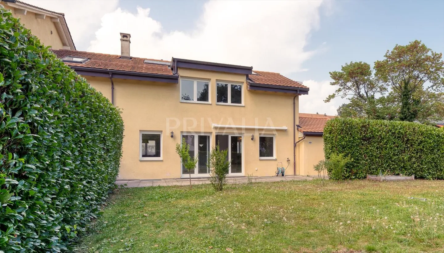 Semi-detached villa with 4 bedrooms and independent studio - Photo 6 of 9