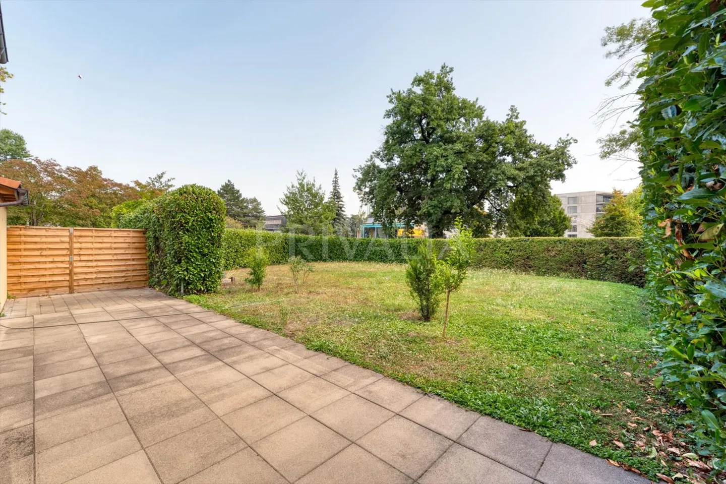 Semi-detached villa with 4 bedrooms and independent studio - Photo 8 of 9