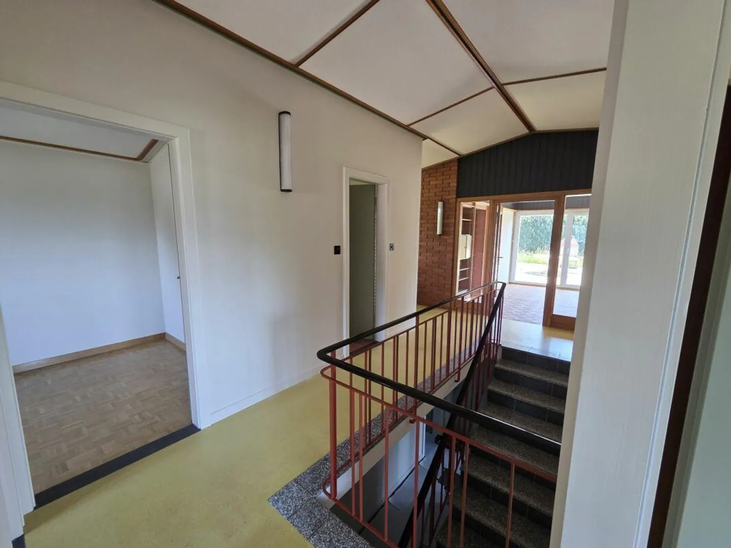 Charming 6-Room Single-Family House with a Wide View - Photo 6 of 10