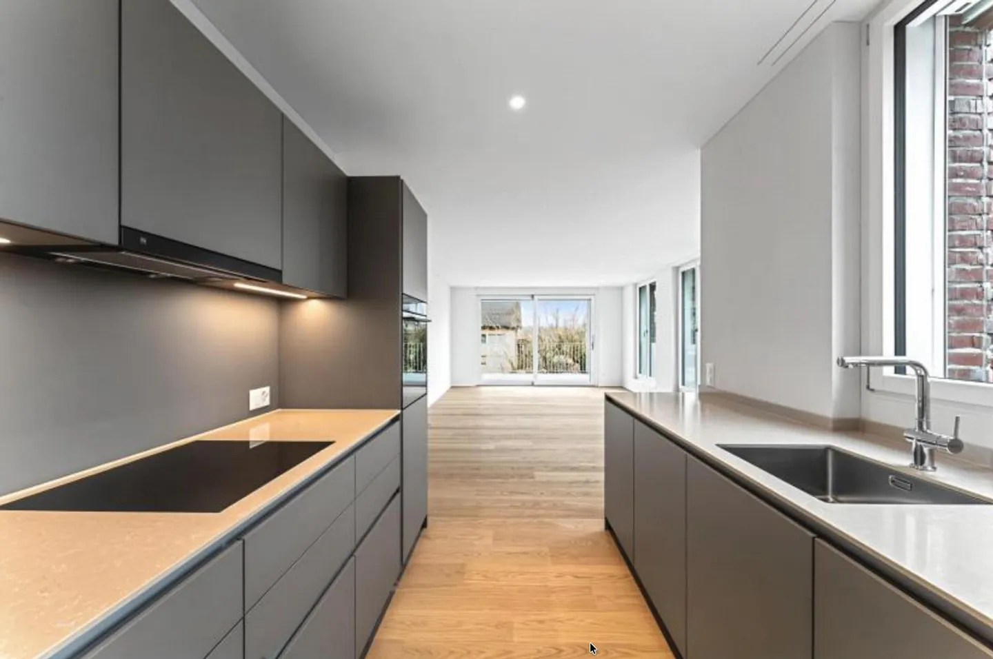 Première location d'un appartement lumineux de 3½ pièces au standard de propriété - Photo 2 sur 9