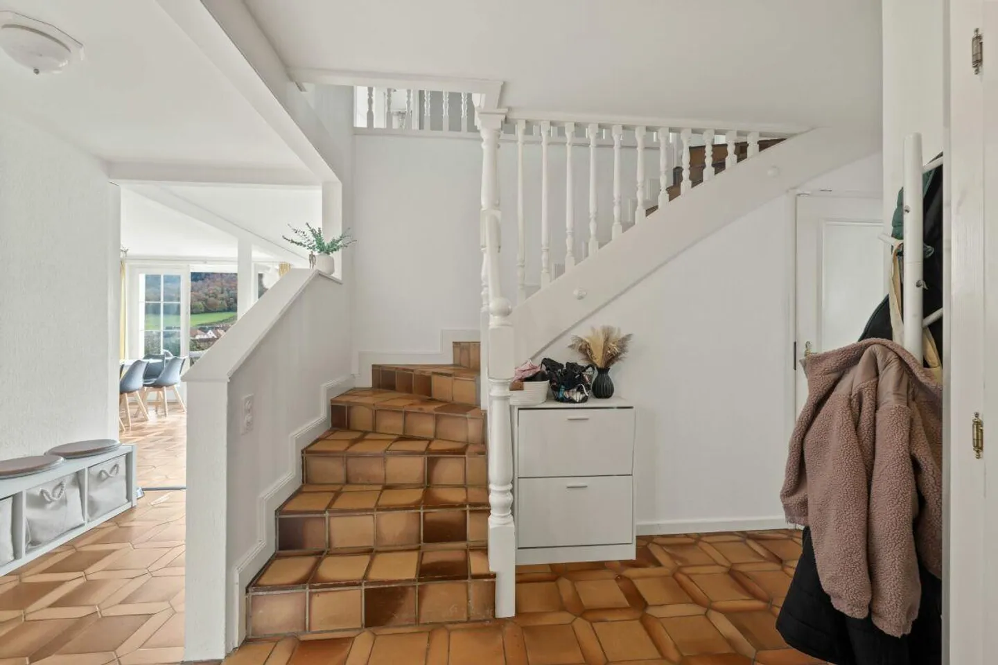 Maison de campagne de 7,5 pièces avec vue dégagée et à proximité de l'école - Photo 5 sur 15