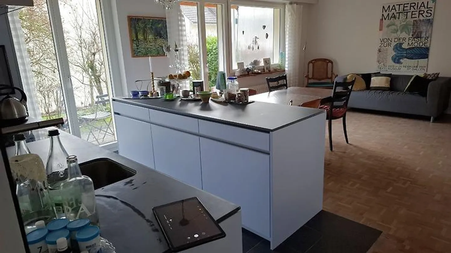 2-ZIMMER-WOHNUNG IN BIEL/BIENNE (BE), MÖBLIERT, BEFRISTET - Foto 2 von 10
