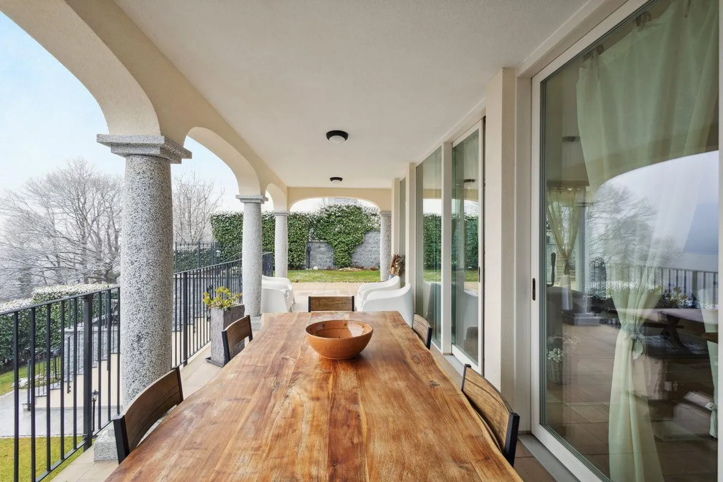 Villa de Luxe avec Vue Époustouflante - Photo 1 sur 10