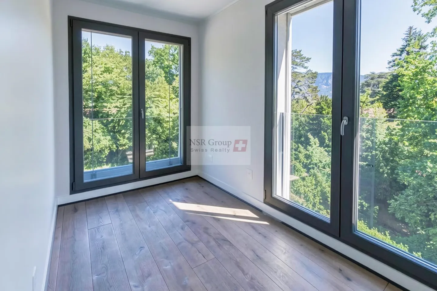 Spacieux 5 pièces contemporain avec deux parkings - Exclusivité - Foto 10 von 12