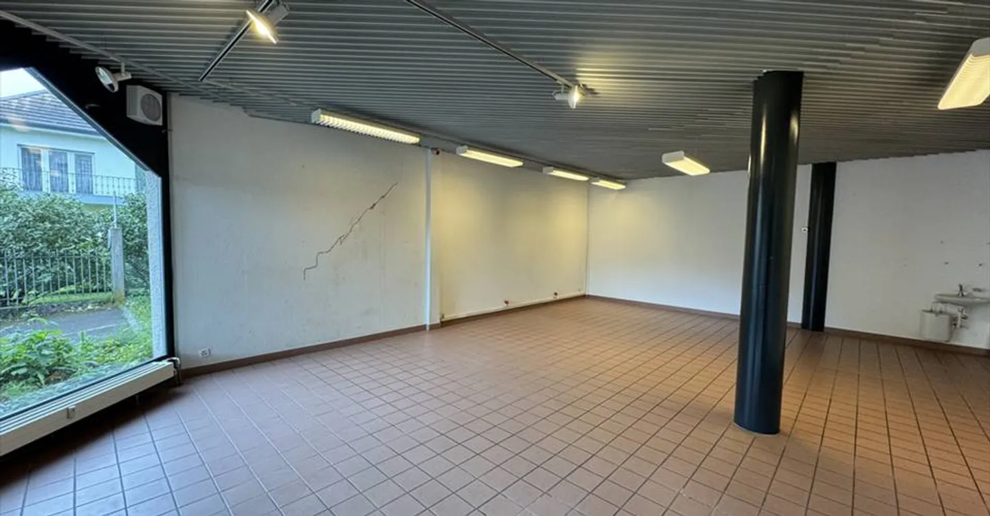 Mischgenutztes Gebäude mieten - Foto 4 von 6