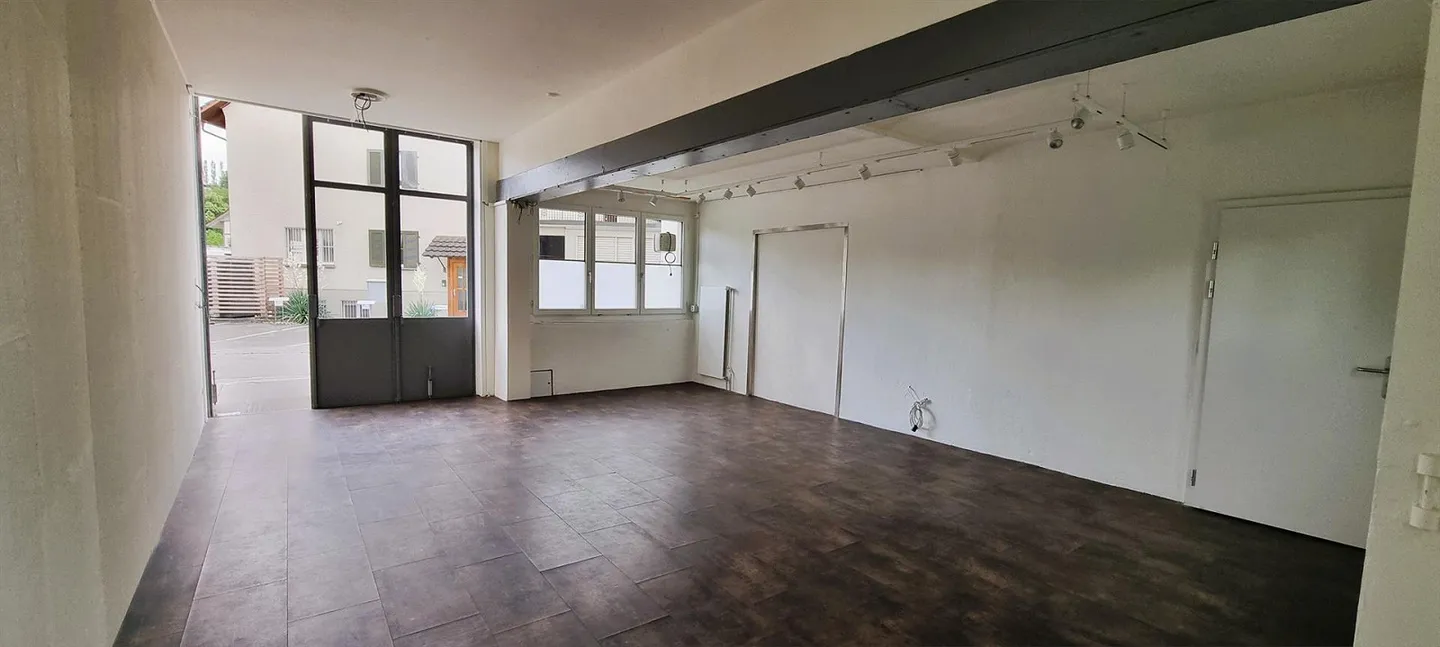 Espace lumineux pour entreprise ou hobby tranquille - Photo 11 sur 11