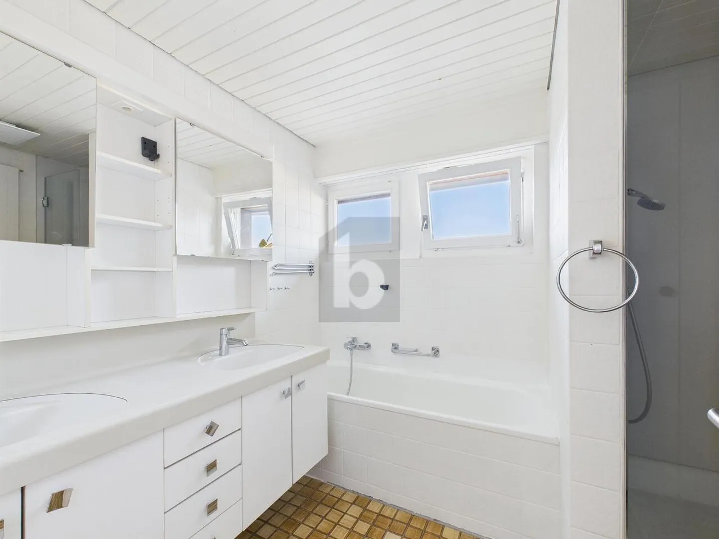 FAMILIARE CON GIARDINO! - Foto 5 di 6