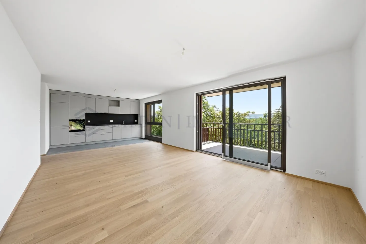Modernes Apartment mit Jura-Blick - Foto 3 von 11