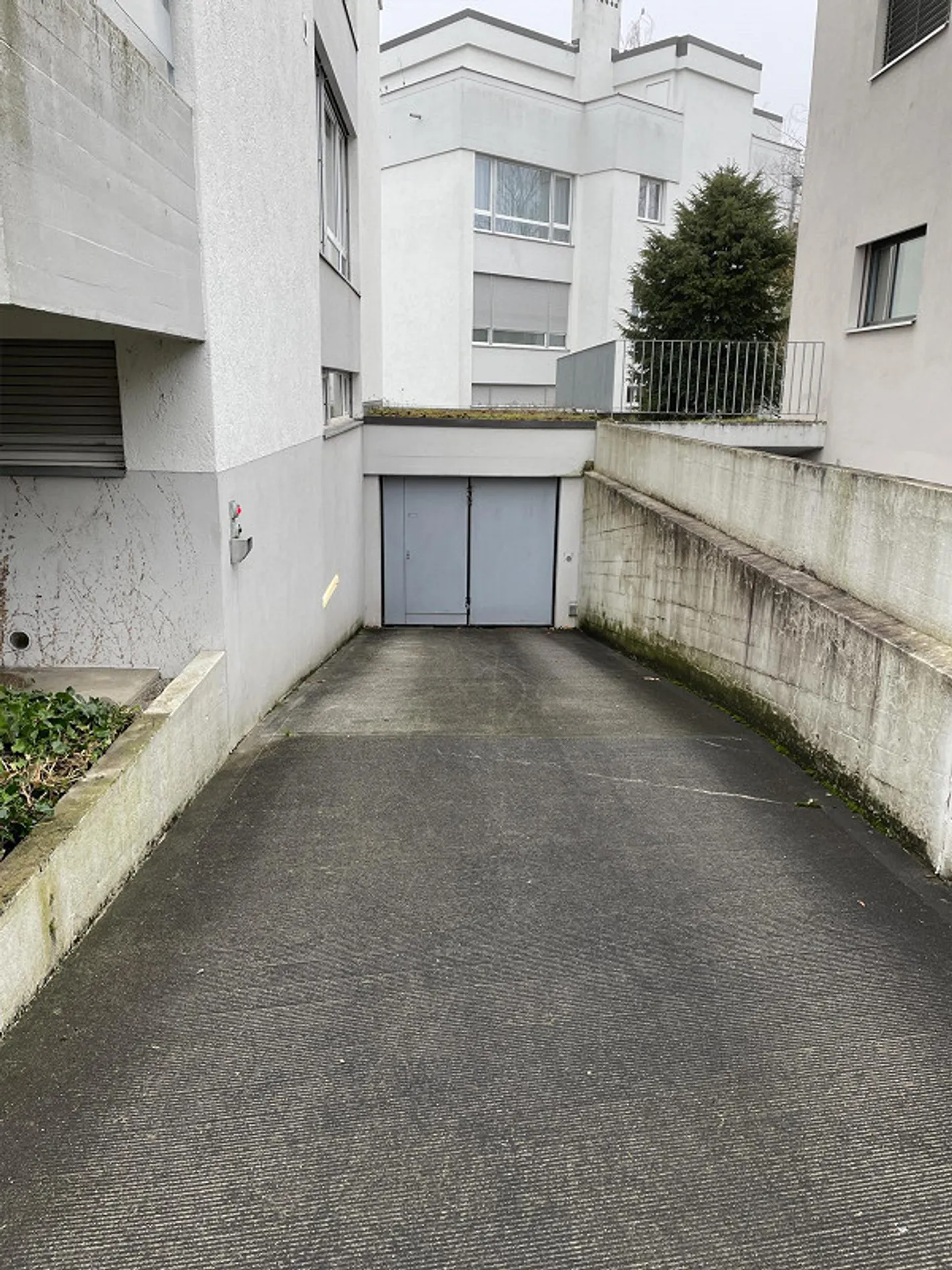 Places de stationnement à Riehen à louer - Photo 1 sur 3