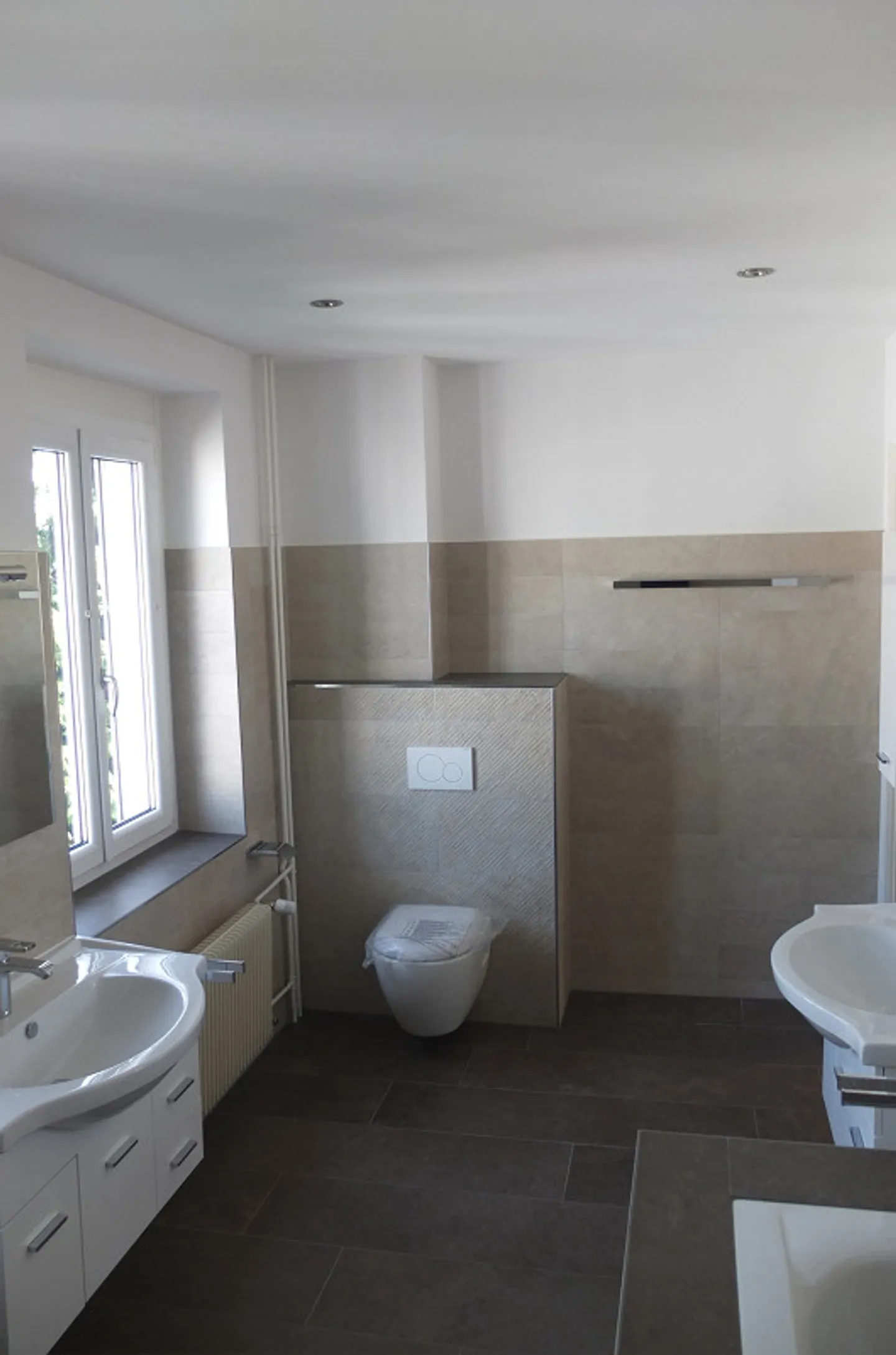 Moderne Wohnung mit grossem Balkon - Foto 10 von 12