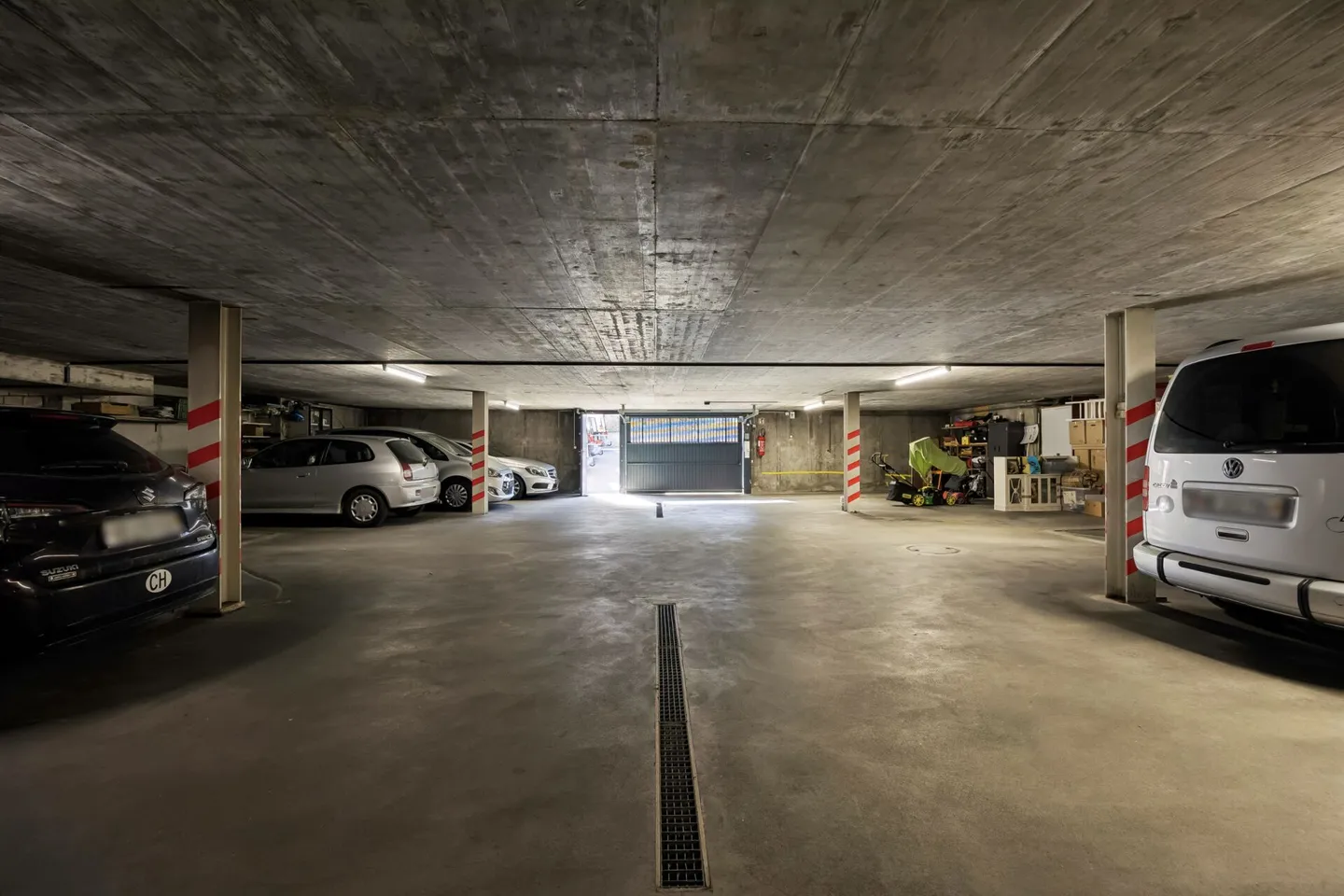 4.5-room apartment with balcony and fireplace near the lake - Photo 11 of 13