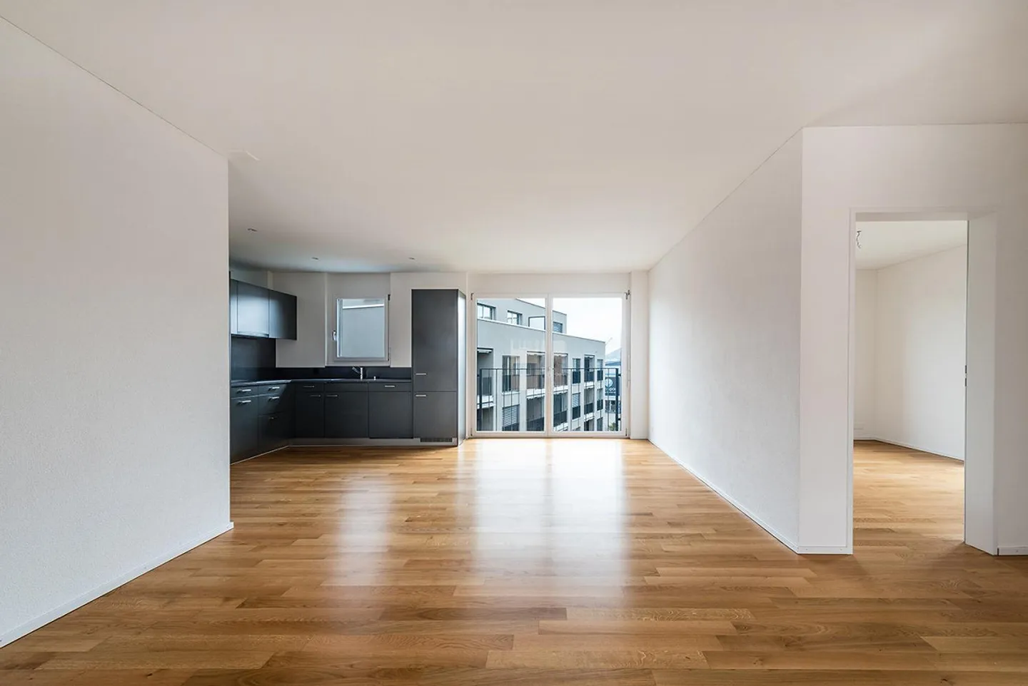 Appartement moderne avec balcon - Photo 4 sur 12